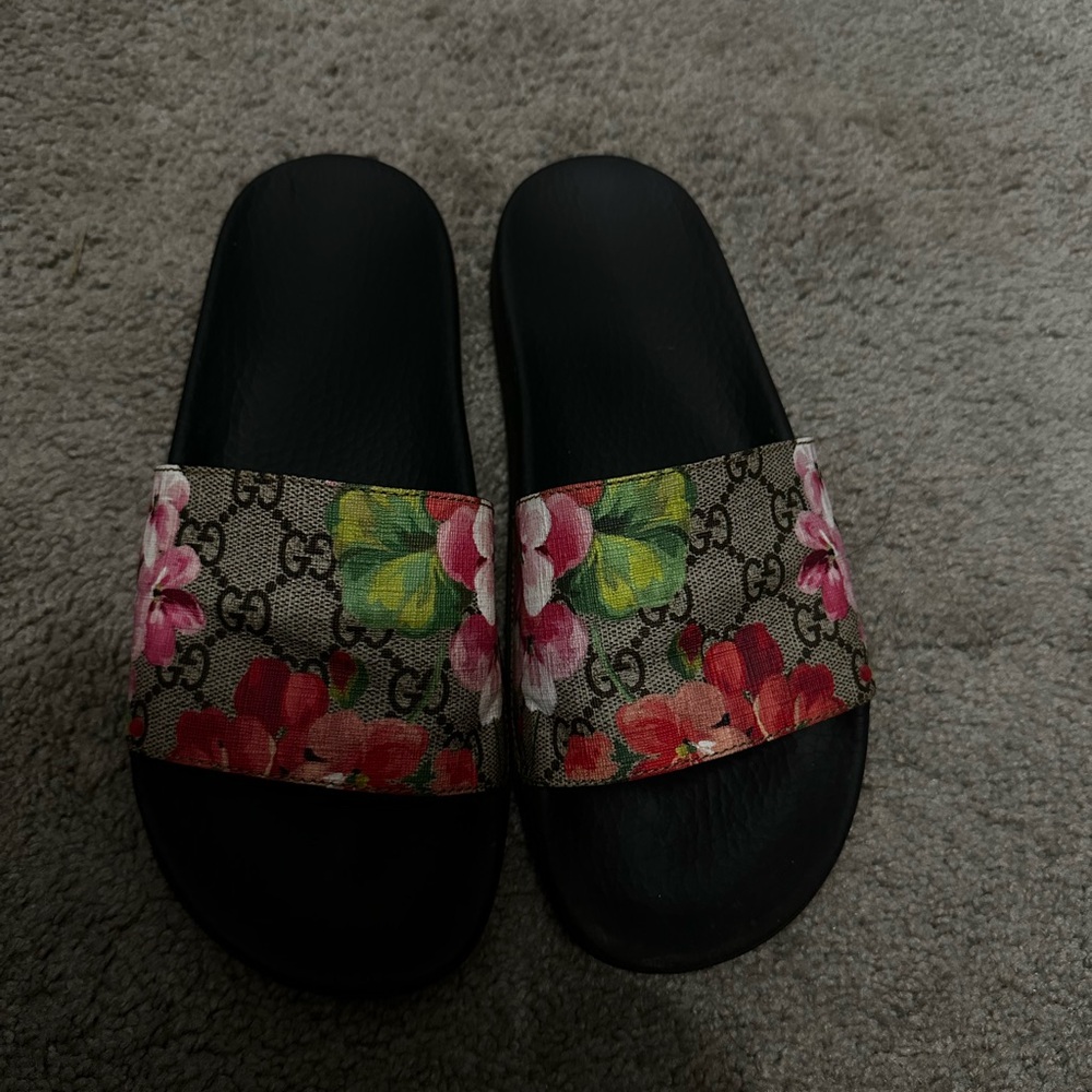 Gucci Women's Floral Slide Sandals - Black and Pink - Picture 3 of 3